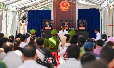 Lĩnh án 1 năm tù vì hành vi chống người thi hành công vụ