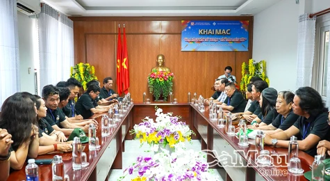 Tạo môi trường sáng tạo cho CLB ART “Sắc màu miền Tây”