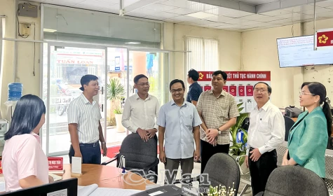 HĐND tỉnh khảo sát việc chấp hành pháp luật về phân cấp, phân quyền tại phường Bạc Liêu