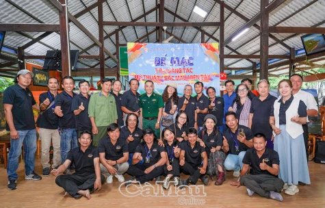 120 tác phẩm tôn vinh vẻ đẹp Đất Mũi và Hòn Khoai