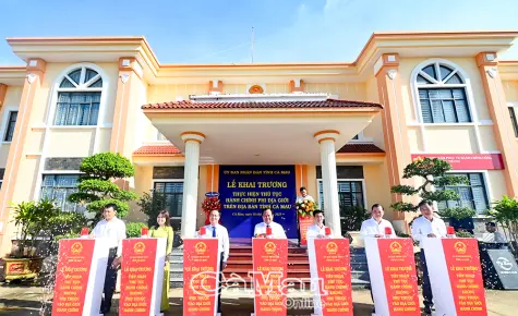 Khai trương điểm thực hiện thủ tục hành chính phi địa giới
