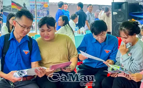 Nâng cao hiểu biết pháp luật để phòng chống mua bán người