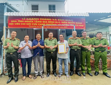 Hoàn thành, bàn giao 29 căn nhà nghĩa tình đồng đội cho hội viên Hội Cựu CAND