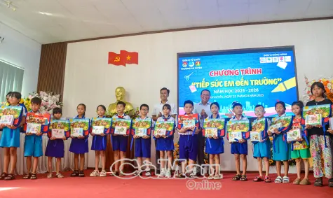 Hơn 53 triệu đồng “Tiếp sức đến trường” cho học sinh phường An Xuyên