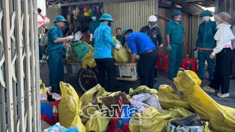 Tập trung khắc phục vụ cháy chợ Thanh Tùng