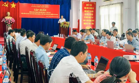 Tập huấn sử dụng phần mềm quản lý và số hoá tàu cá