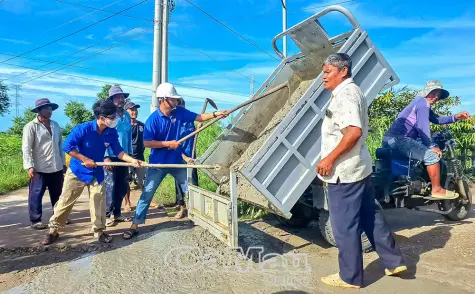 Ra quân dặm, vá tuyến lộ trọng yếu phường Hiệp Thành