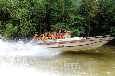 Du lịch Cà Mau cất cánh cùng đất Chín Rồng