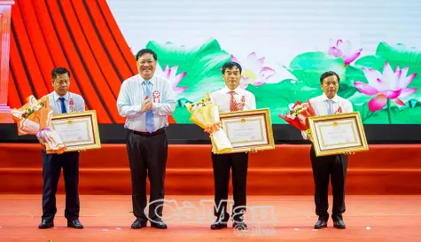 Tiếp nối hào khí 80 năm Cách mạng Tháng Tám, khơi dậy khát vọng phát triển Cà Mau