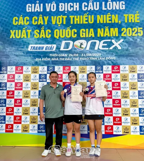 Cà Mau giành Huy chương Bạc đôi nữ U15 giải cầu lông quốc gia 2025