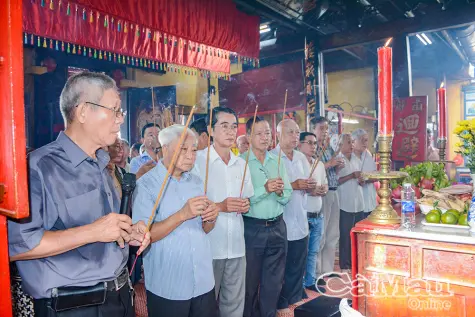 Lễ cúng Rằm tháng Bảy của người Hoa