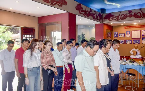 Trang trọng Lễ giỗ 49 năm nhạc sĩ Cao Văn Lầu