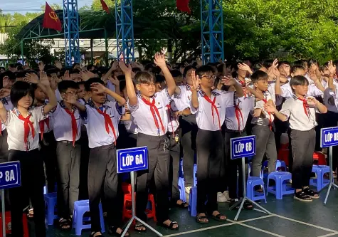 Học sinh được miễn học phí: Bước tiến lớn về công bằng giáo dục