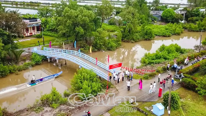 Khánh thành cầu nông thôn ấp Lung Chim