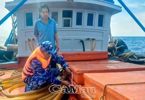 Bắt giữ tàu chở hơn 110.000 lít dầu DO trái phép
