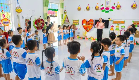 Xã Năm Căn giữ vững và nâng chất trường đạt chuẩn quốc gia