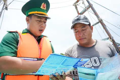 Bài cuối: Củng cố khối đại đoàn kết toàn dân
