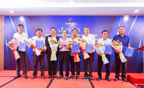 Ký kết hợp tác cung ứng nguồn nguyên liệu cua Cà Mau