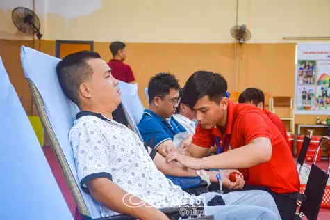 Lan tỏa nghĩa cử hiến máu tình nguyện trong học đường