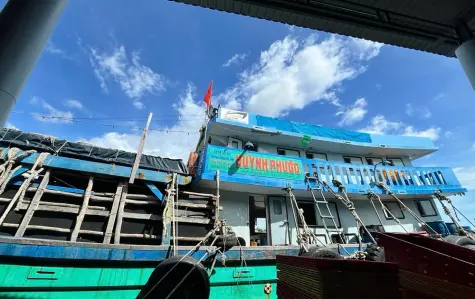 VIETCOMBANK phối hợp phát mãi tàu dịch vụ hậu cần của Văn Bỉnh Quang - lần 9