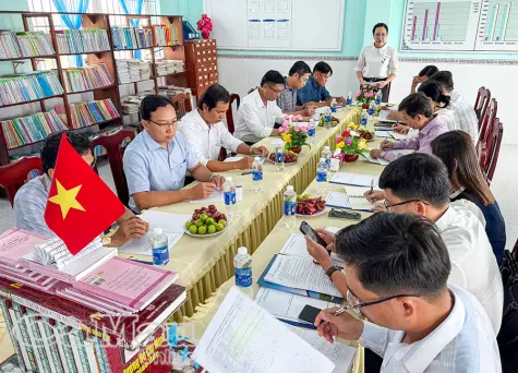 HĐND tỉnh khảo sát thực trạng giáo dục tại 2 xã Tân Thuận và Gành Hào