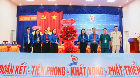 Xây dựng lớp thanh niên bản lĩnh, hiện đại và nhân ái