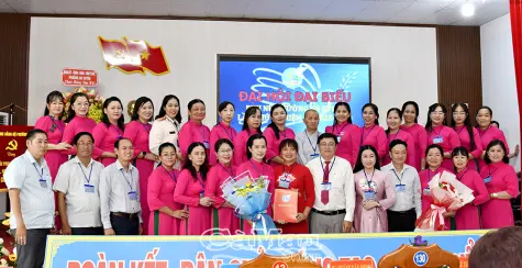 Phụ nữ An Xuyên chung sức xây dựng phường văn minh đô thị