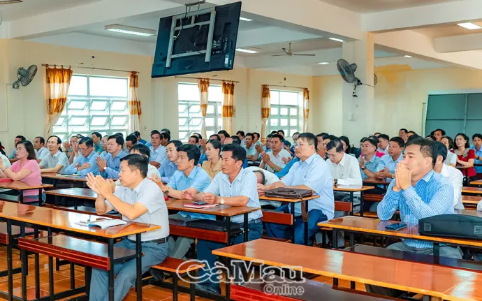 Đổi mới giáo dục bắt đầu từ người thầy