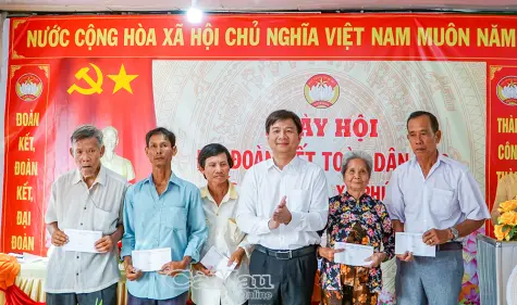 Khí thế phấn khởi, đoàn kết trong ngày hội toàn dân ấp Tân Phong