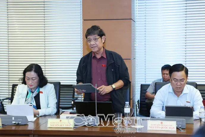 Phát huy trí tuệ, bản sắc văn hoá và khát vọng phát triển đất nước trong giai đoạn mới