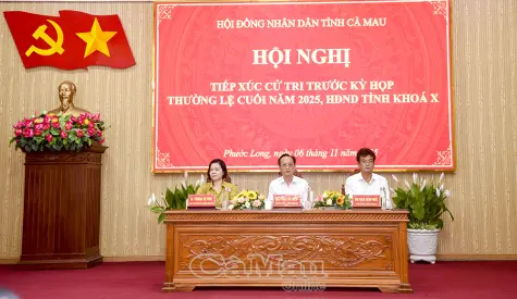 Chủ tịch HĐND tỉnh Phạm Văn Thiều tiếp xúc cử tri xã Phước Long