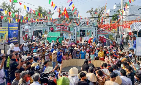Bản sắc lễ hội các dân tộc - Tài nguyên giàu giá trị cho du lịch Cà Mau