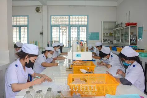 Bài cuối: Kiến tạo diện mạo mới cho y tế cơ sở