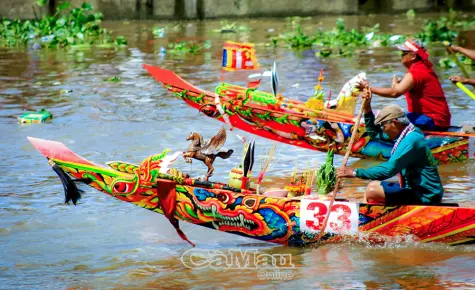 Ý nghĩa biểu tượng linh vật trên ghe Ngo 