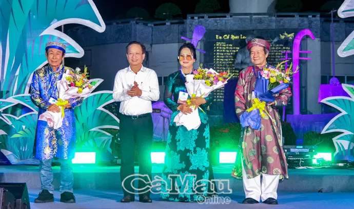 Hơn 100 nghệ nhân tham dự Liên hoan Đờn ca tài tử Cà Mau mở rộng