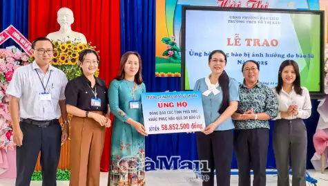 Trường THCS Võ Thị Sáu ủng hộ gần 60 triệu đồng giúp đồng bào vùng bão lũ