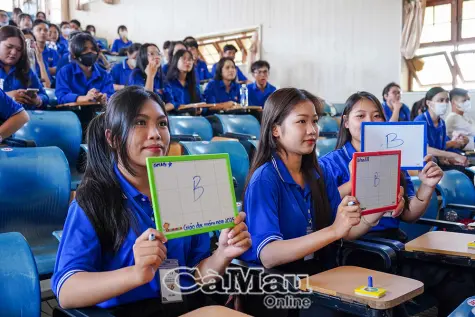 Rung Chuông Vàng thêm kỹ năng cho sinh viên Trường Cao đẳng Cộng đồng Cà Mau