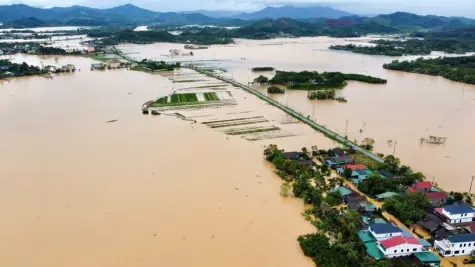 Chủ động ứng phó mưa lũ Trung Bộ: Rà soát, kiểm tra, kịp thời phát hiện khu vực có nguy cơ sạt lở, lũ quét, ngập sâu