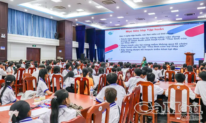 Nâng cao kiến thức, kỹ năng cho Câu lạc bộ “Thủ lĩnh của sự thay đổi”