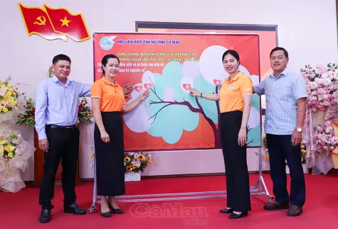 Bình đẳng giới và an toàn số cho phụ nữ, trẻ em