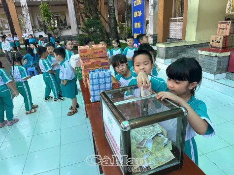 Lan toả yêu thương trong ngày đầu tuần