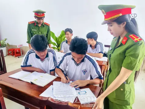 Tăng cường tuyên truyền an toàn giao thông trong học đường