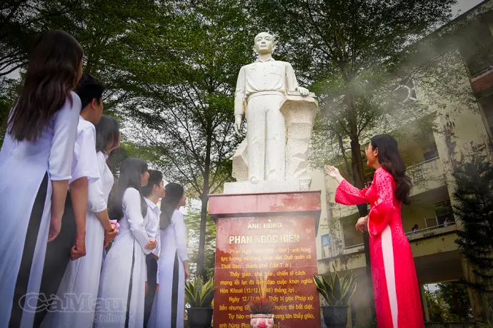 Hòn Khoai - Ngọn lửa lịch sử còn cháy mãi