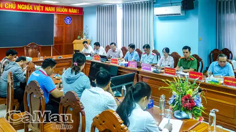 BHXH tỉnh Cà Mau làm việc với các đơn vị nợ bảo hiểm