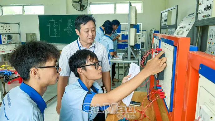 Doanh nghiệp đồng hành cùng công tác đào tạo nghề