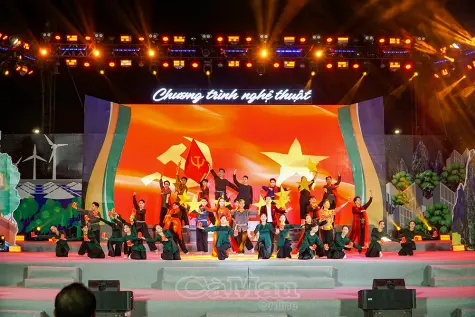 Cà Mau long trọng kỷ niệm 85 năm ngày Truyền thống cách mạng và 65 năm kết nghĩa Cà Mau - Ninh Bình