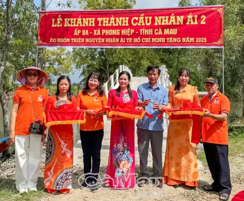 Khánh thành 2 cầu giao thông nông thôn