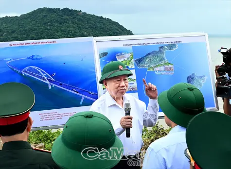 Phóng viên Báo và phát thanh, truyền hình Cà Mau đoạt giải Nhất