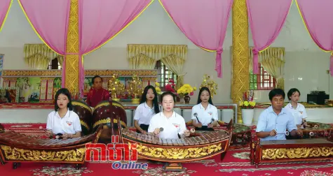 អភិវឌ្ឍក្រុម និងក្លឹបសិល្បៈ Khmer