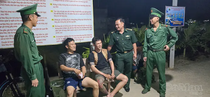 Kịp thời cứu 4 thuyền viên gặp nạn trên biển